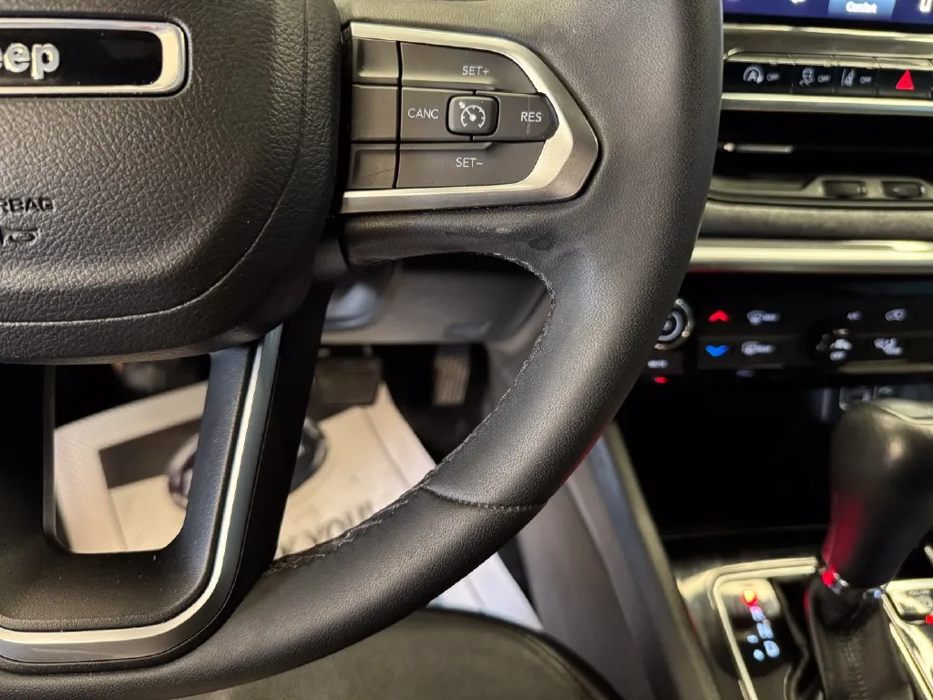 Jeep Compass photo 12