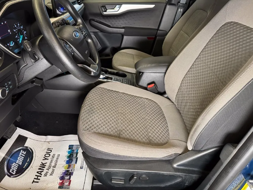 Ford Escape photo 20