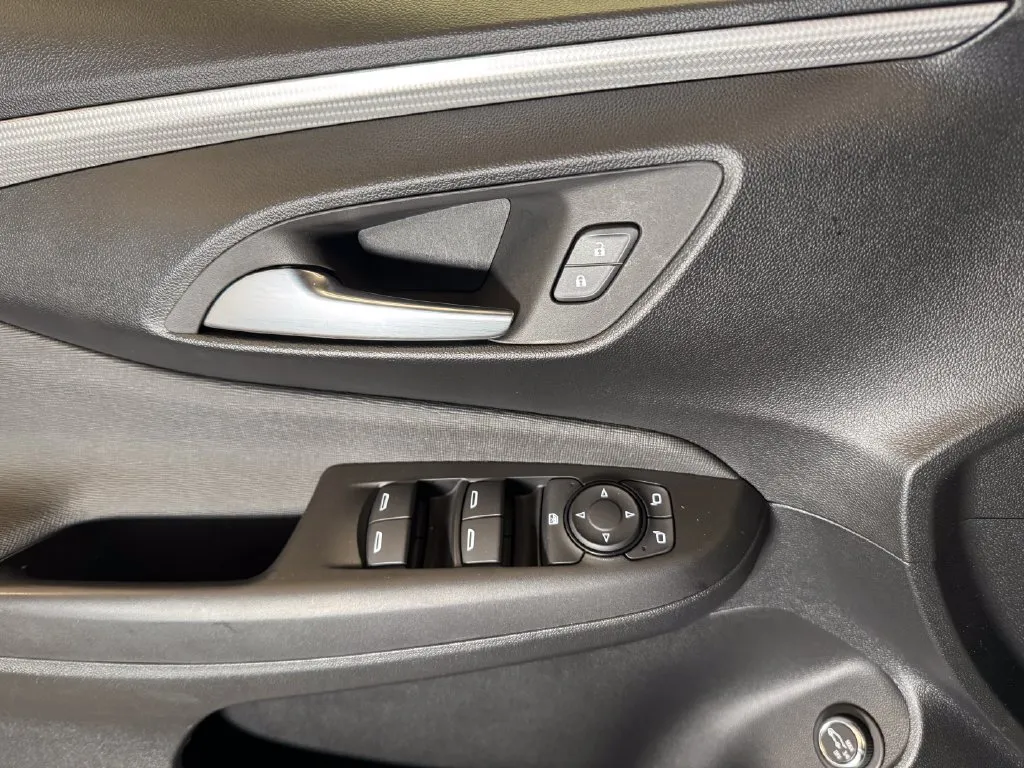 Buick Envista photo 19