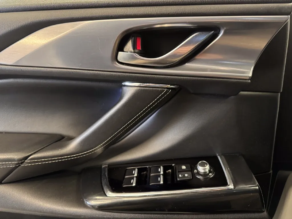 Mazda CX-9 photo 18