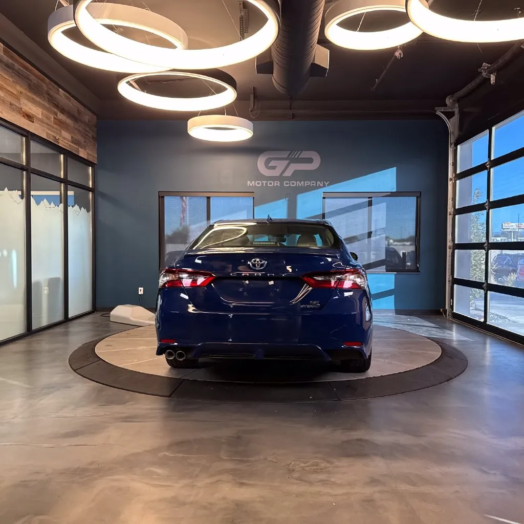 Toyota Camry photo 4