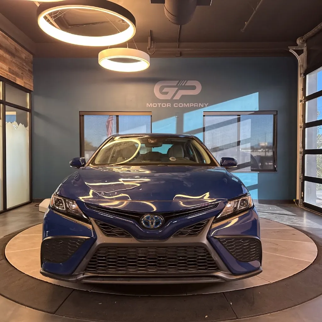 Toyota Camry photo 8