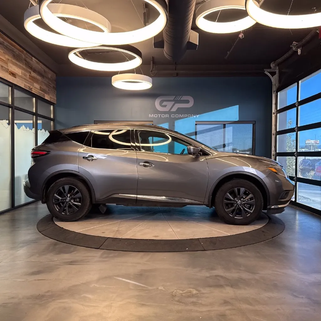 Nissan Murano photo 2