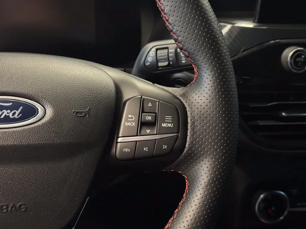 Ford Escape photo 12