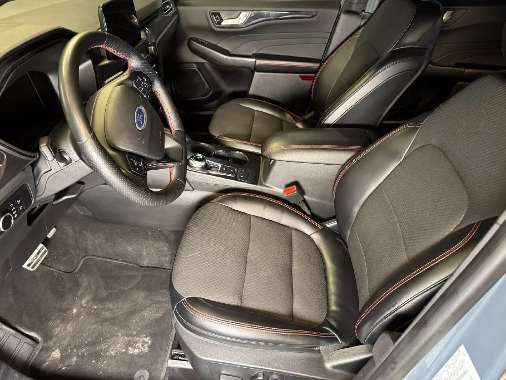 Ford Escape photo 20