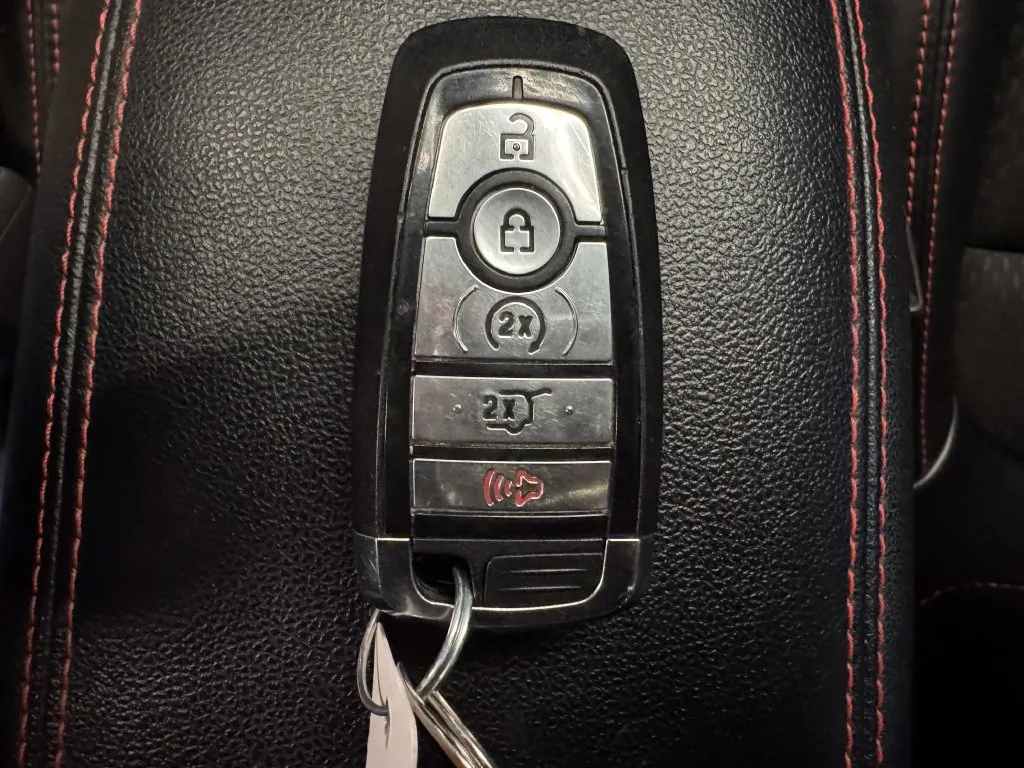Ford Escape photo 17
