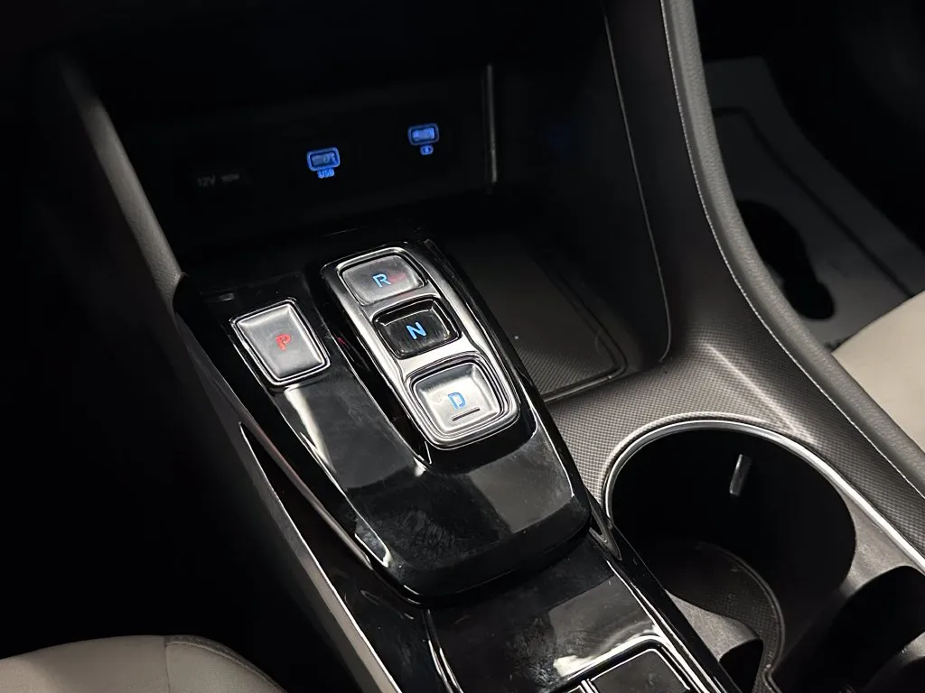 Hyundai Sonata photo 16