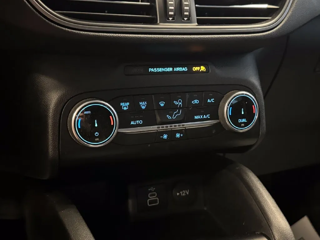 Ford Escape photo 15