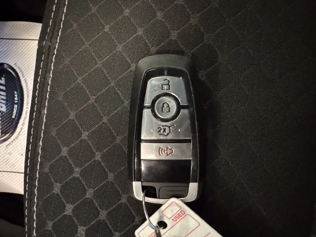 Ford Escape photo 17