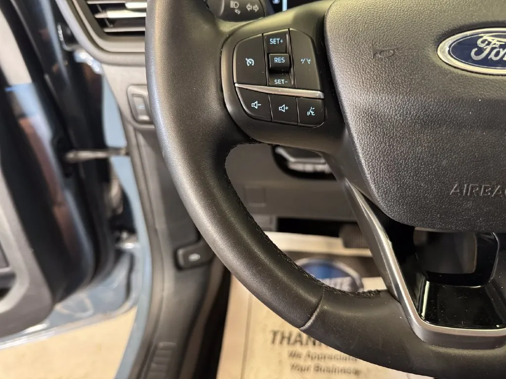 Ford Escape photo 11