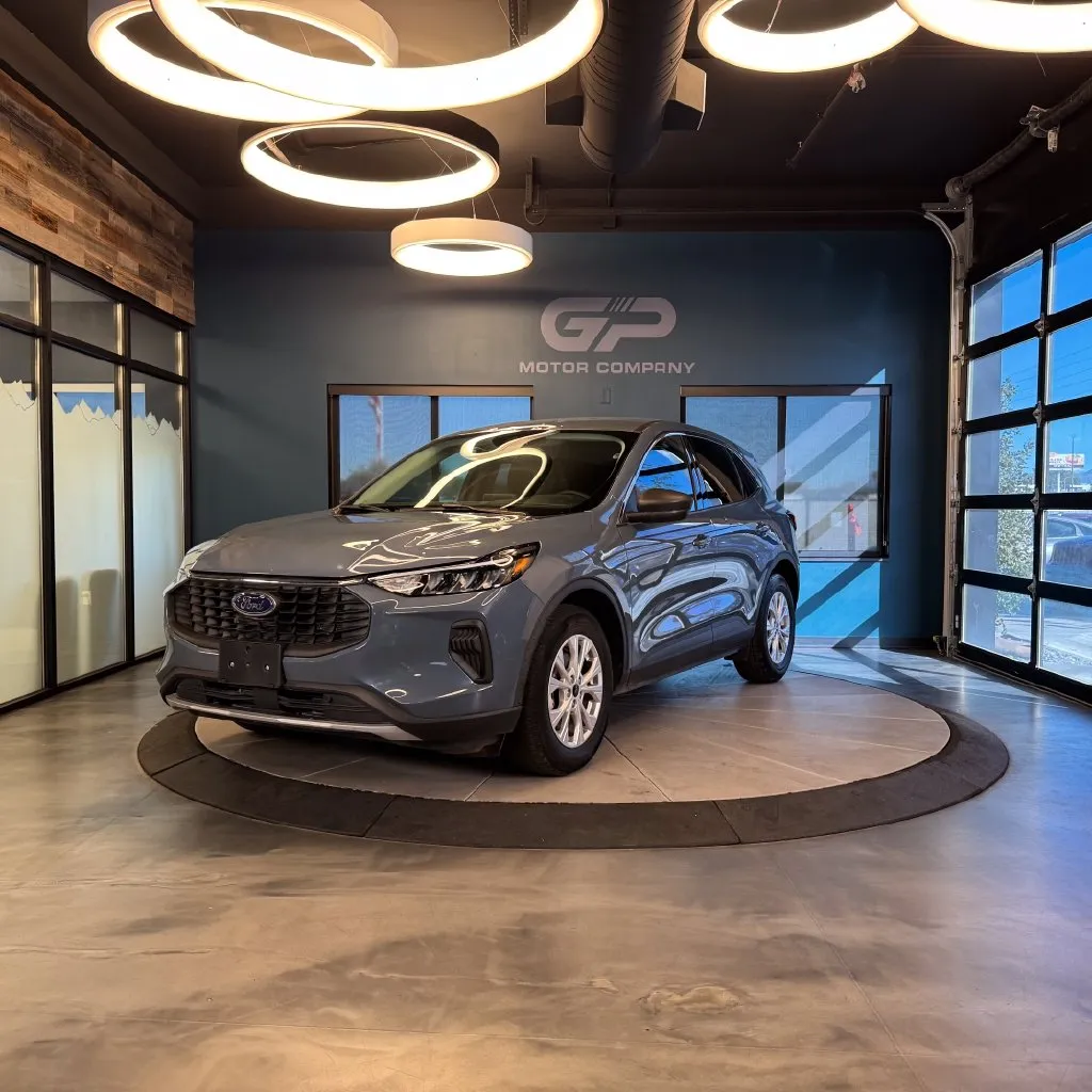 Ford Escape photo 7