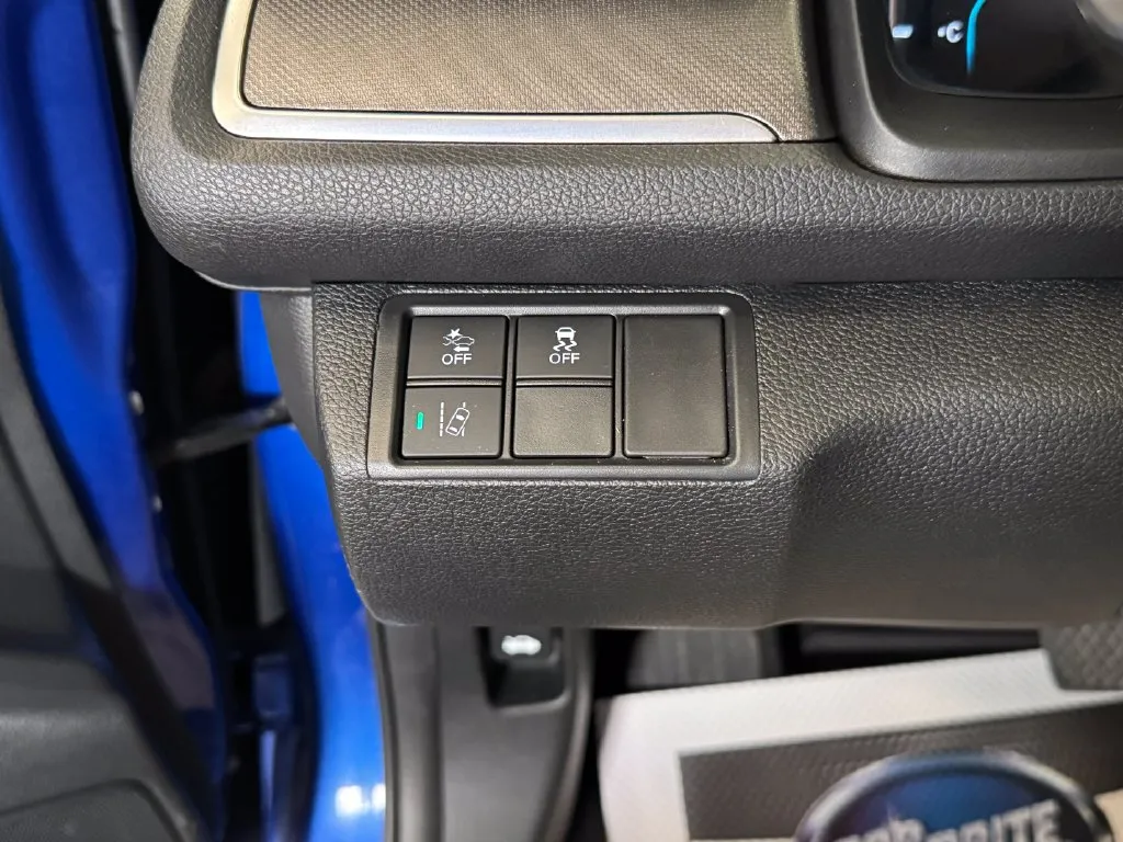 Honda Civic photo 18