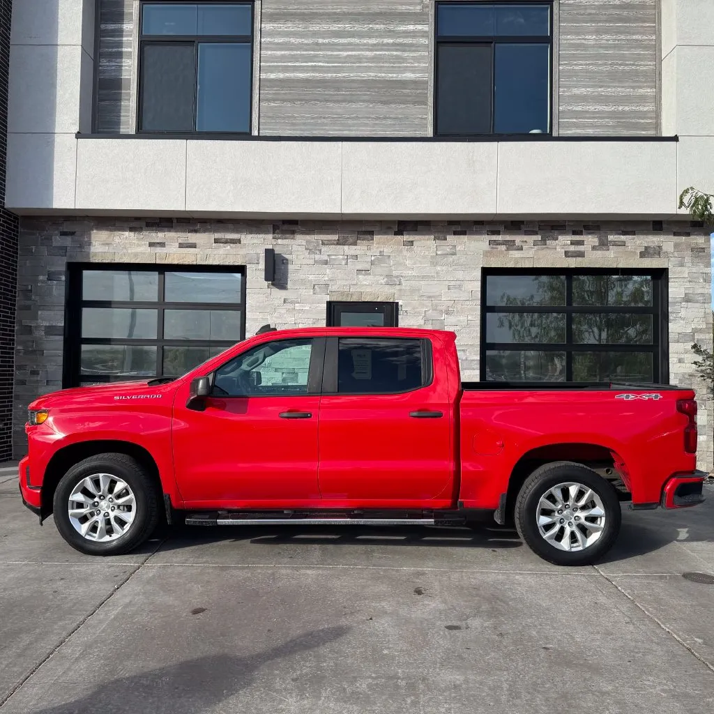 Chevrolet Silverado photo 6