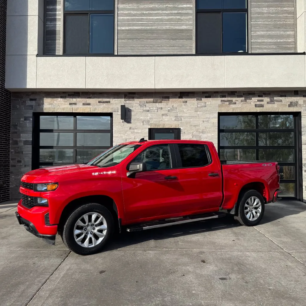 Chevrolet Silverado photo 7