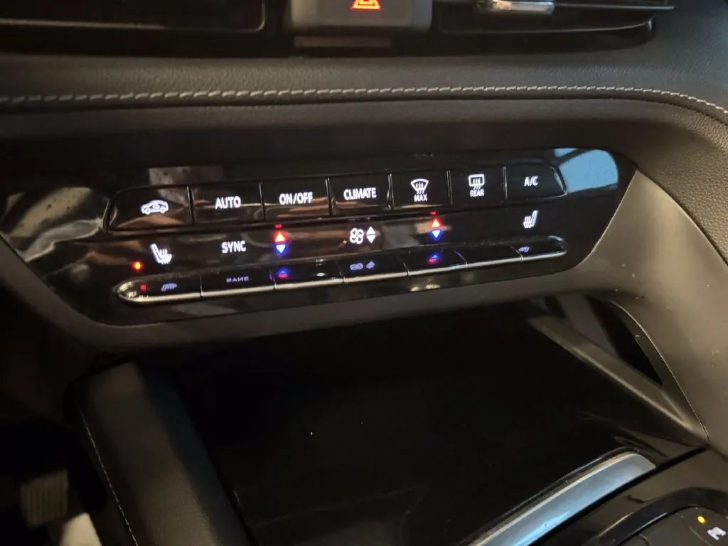 Buick Envision photo 15