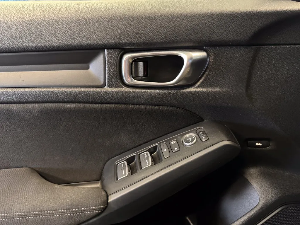 Honda Civic photo 19