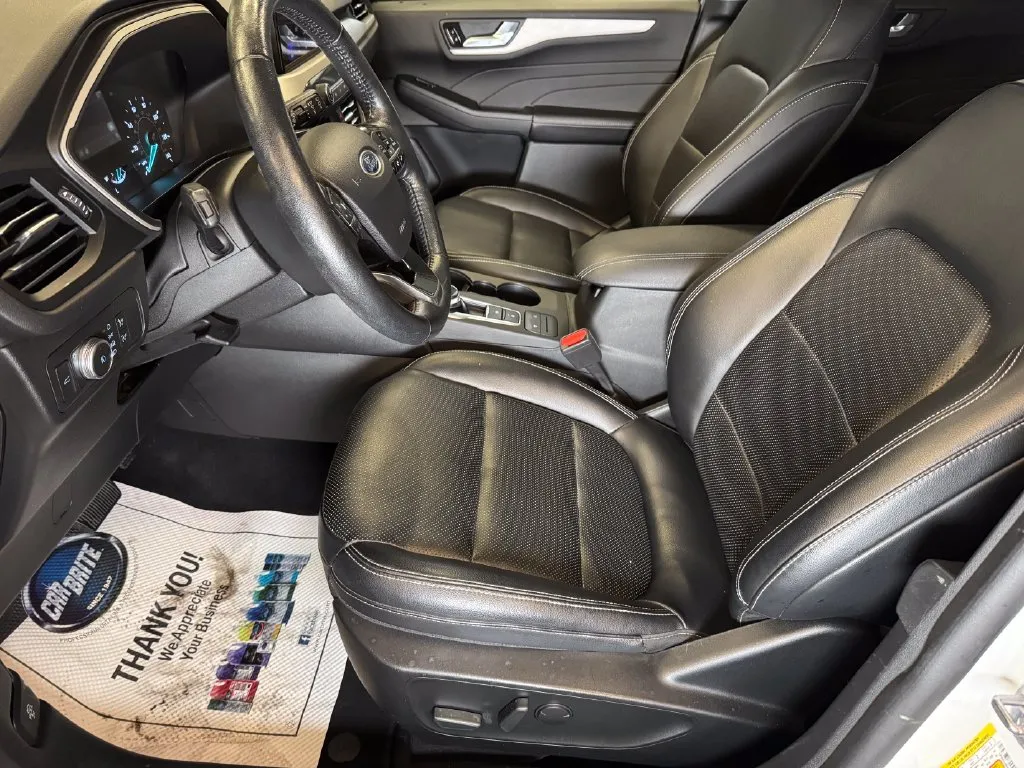 Ford Escape photo 20