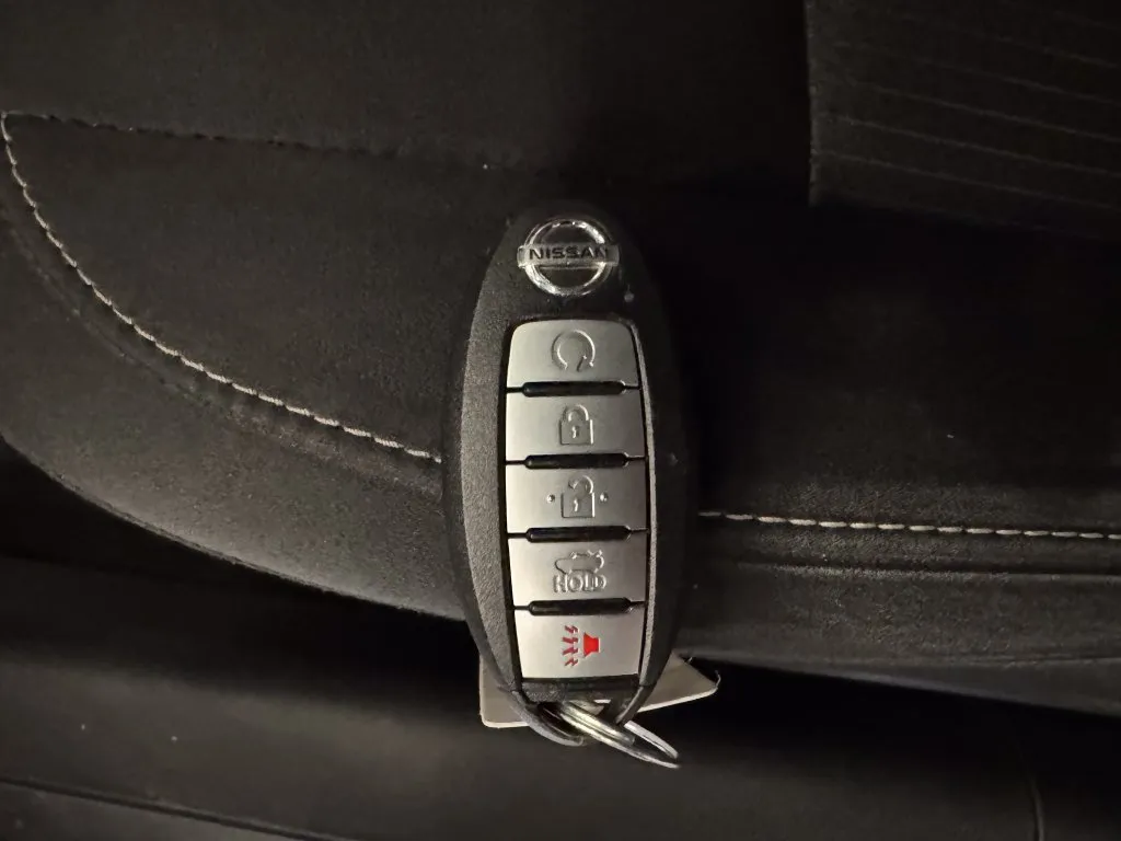 Nissan Altima photo 17