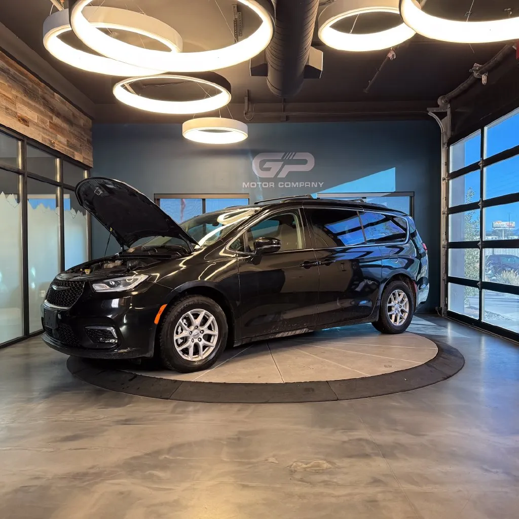 Chrysler Pacifica photo 24