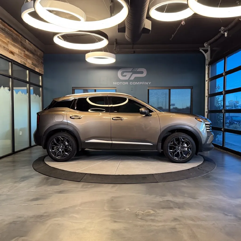 Nissan Kicks photo 2