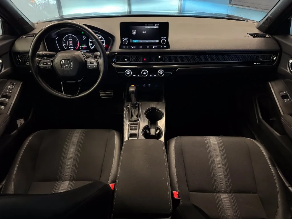 Honda Civic photo 9
