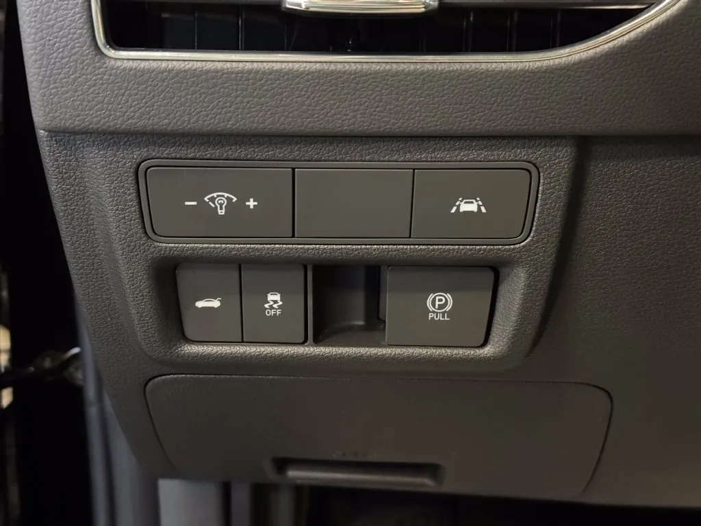 Hyundai Sonata photo 18