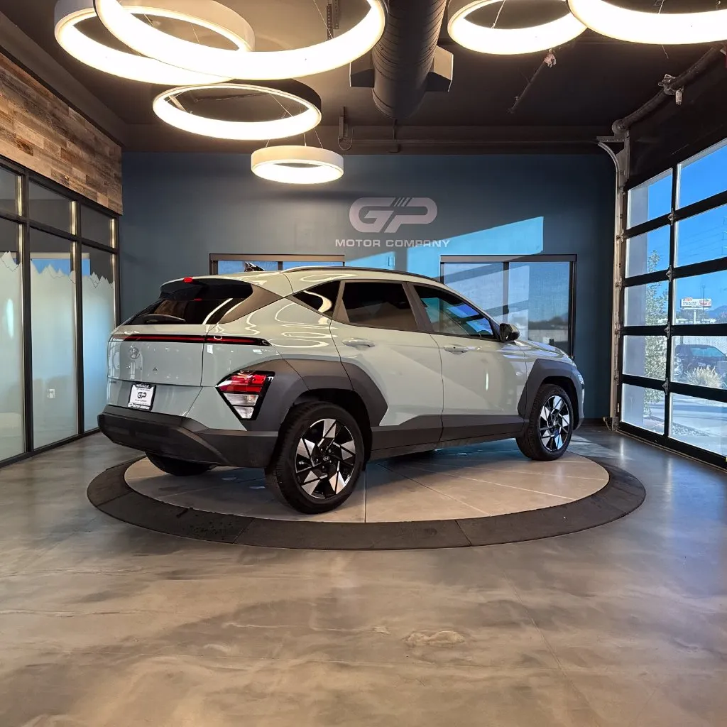 Hyundai Kona photo 3
