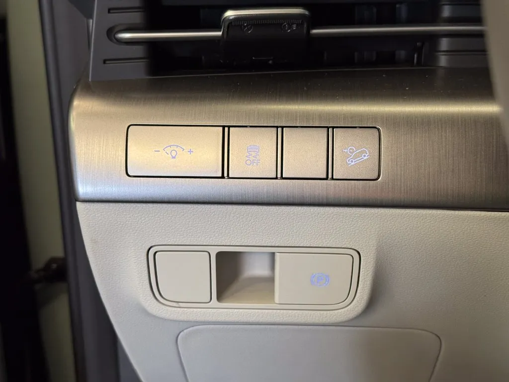 Hyundai Kona photo 18