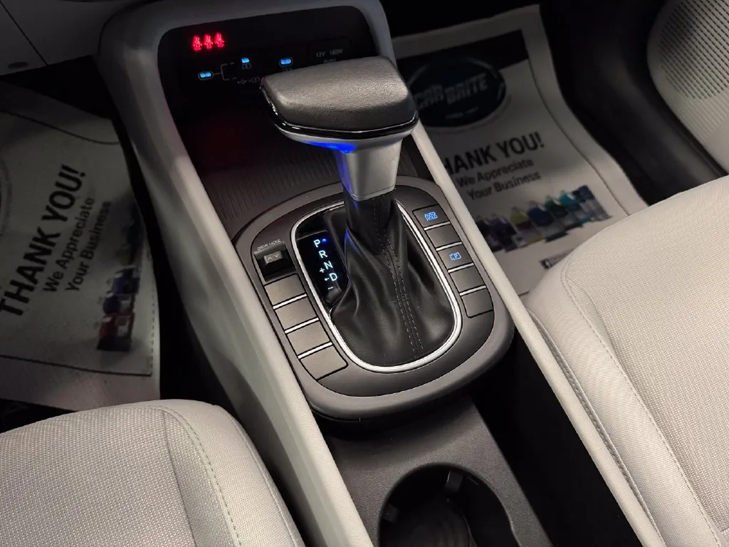 Hyundai Kona photo 16