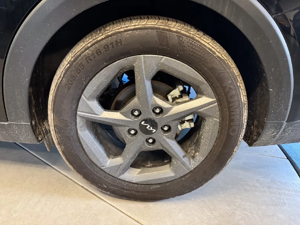 Kia K4 photo 25