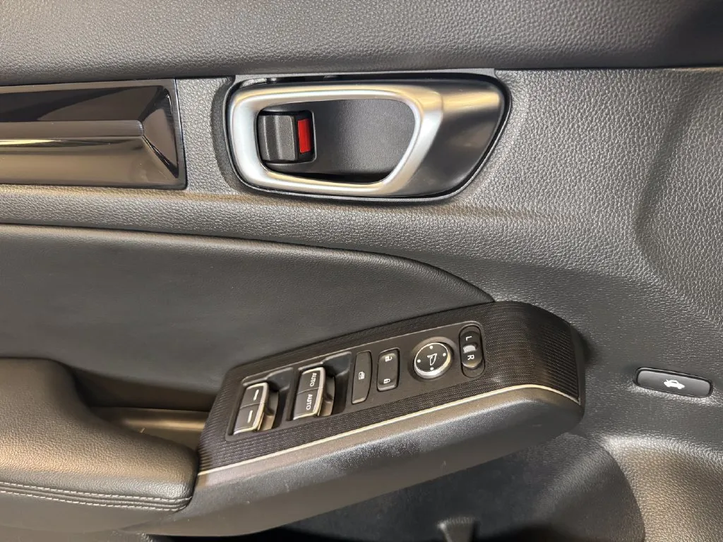 Honda Civic photo 19