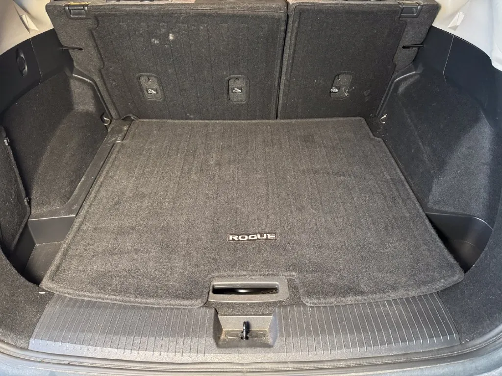 Nissan Rogue photo 22