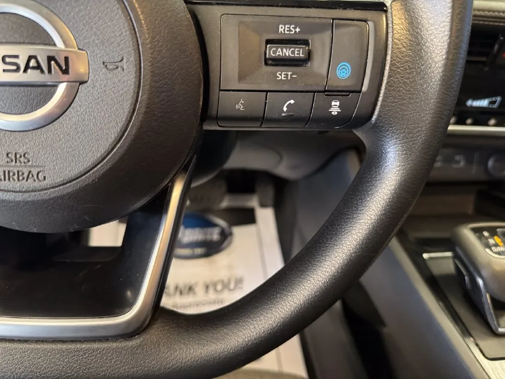 Nissan Rogue photo 12
