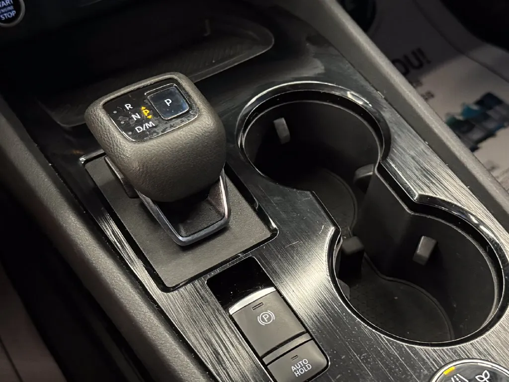 Nissan Rogue photo 16