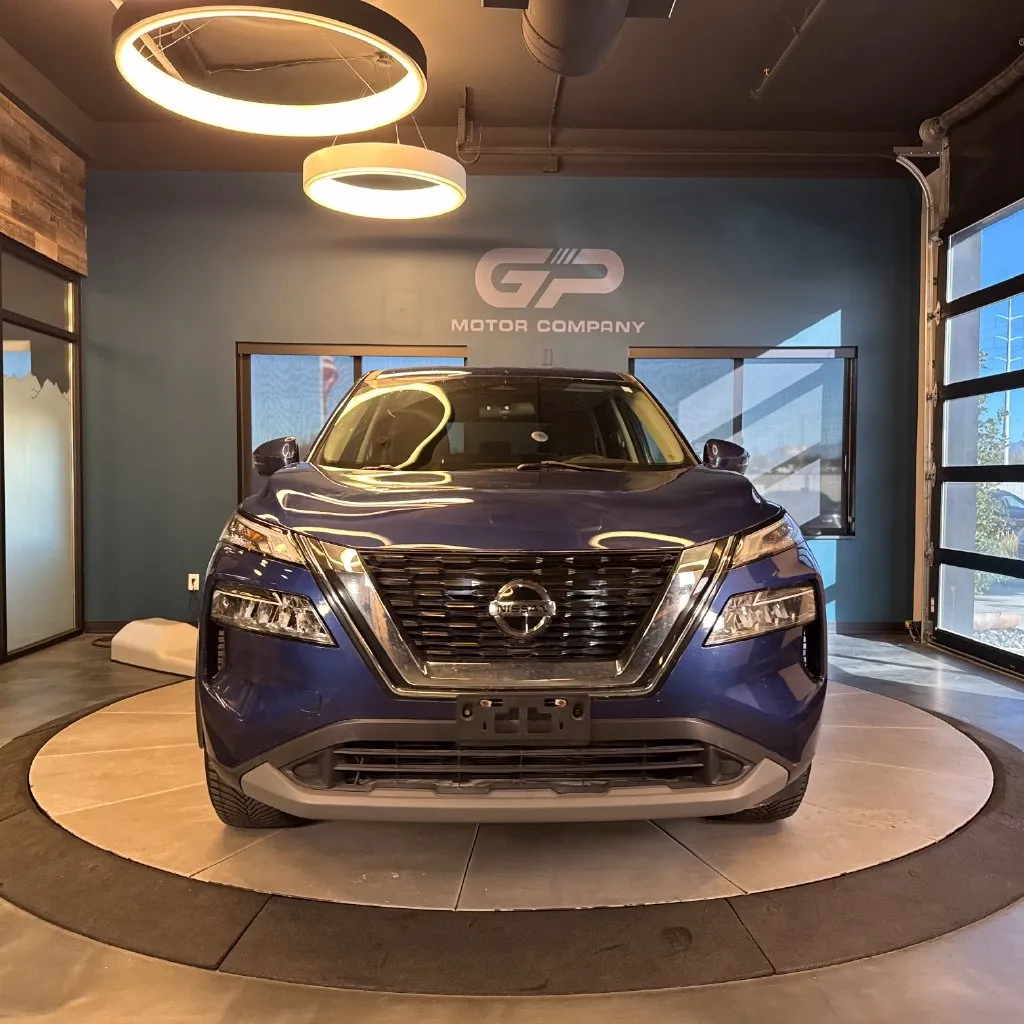 Nissan Rogue photo 8
