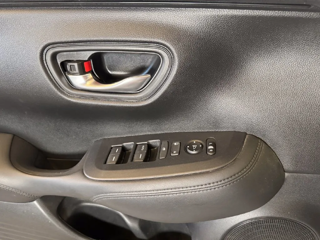 Honda HR-V photo 19