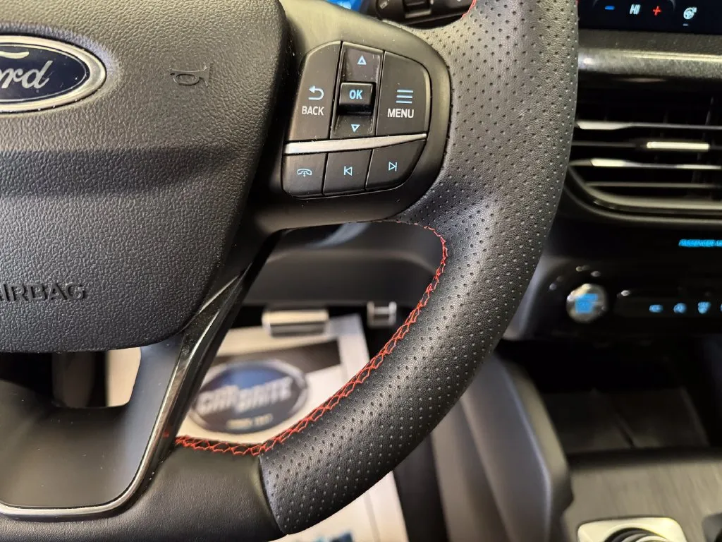 Ford Escape photo 12