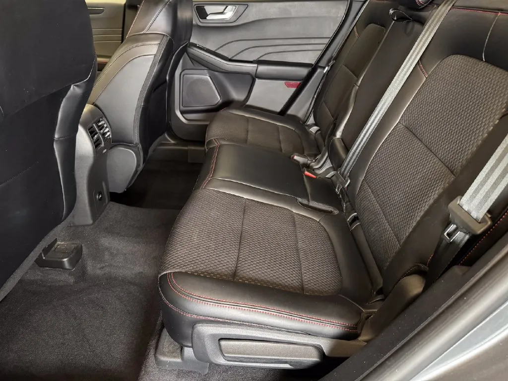 Ford Escape photo 21