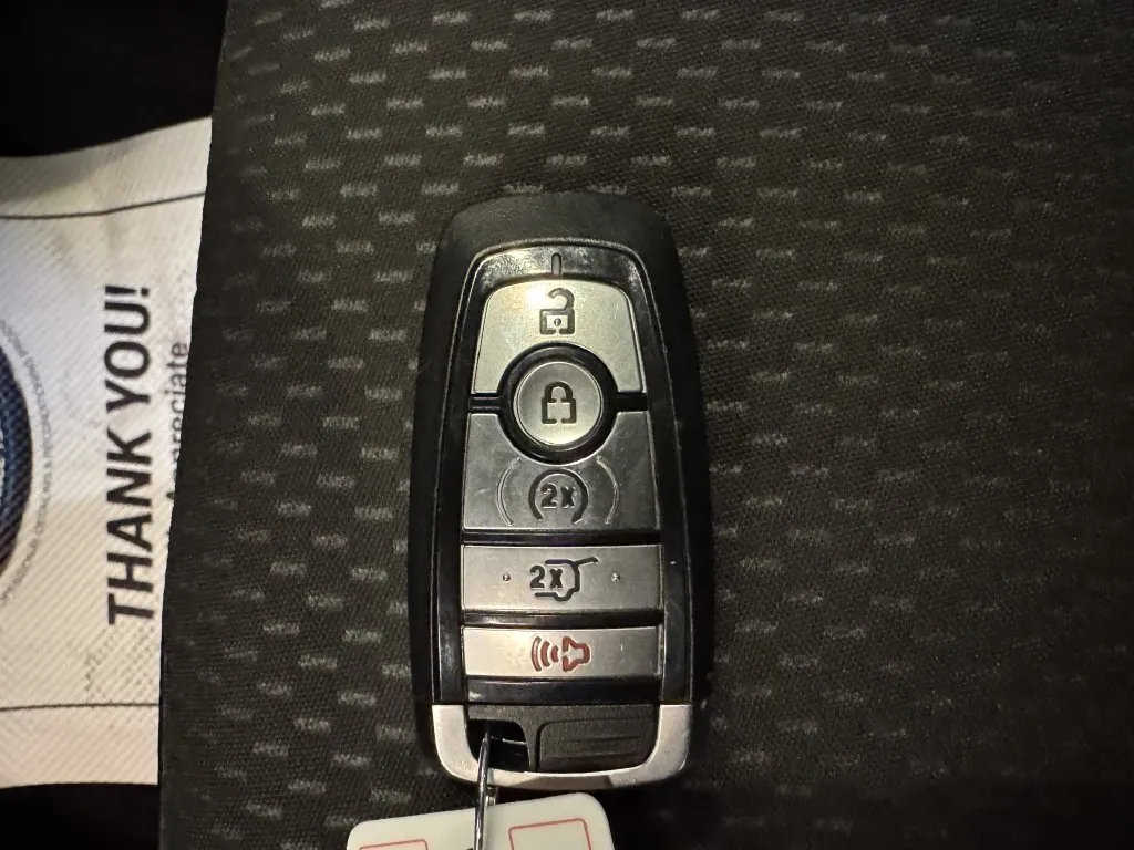 Ford Escape photo 17