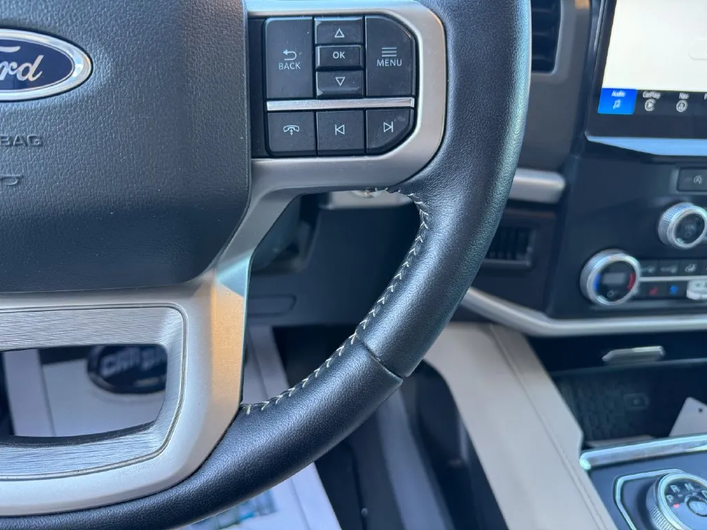Ford Expedition photo 11