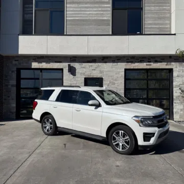 White 2024 Ford Expedition XLT for sale in Kaysville, UT