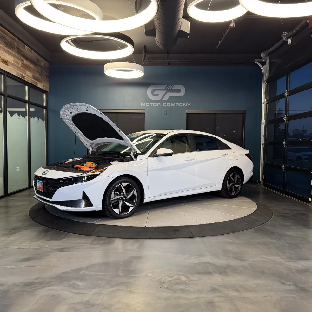 Hyundai Elantra photo 25