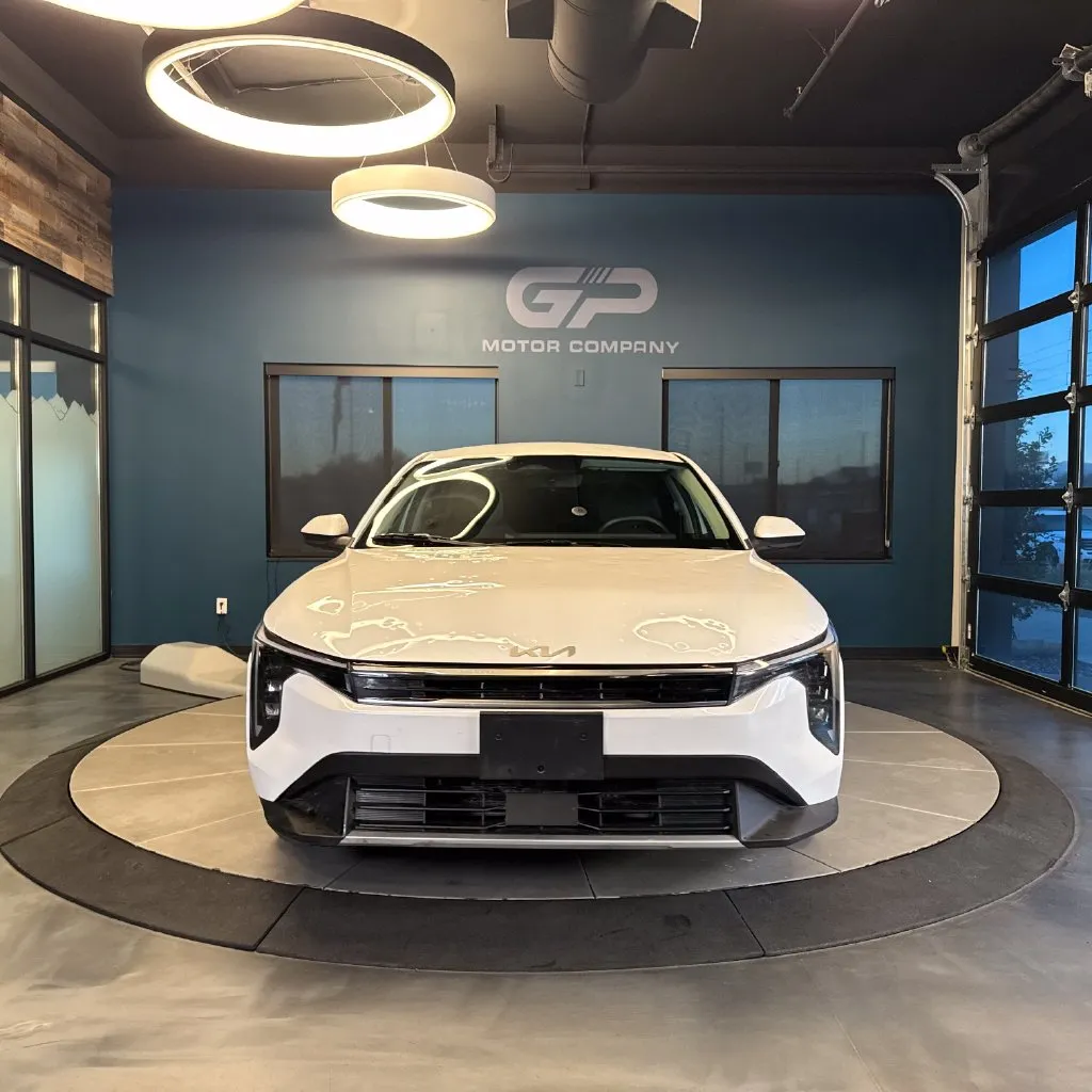 Kia K4 photo 8