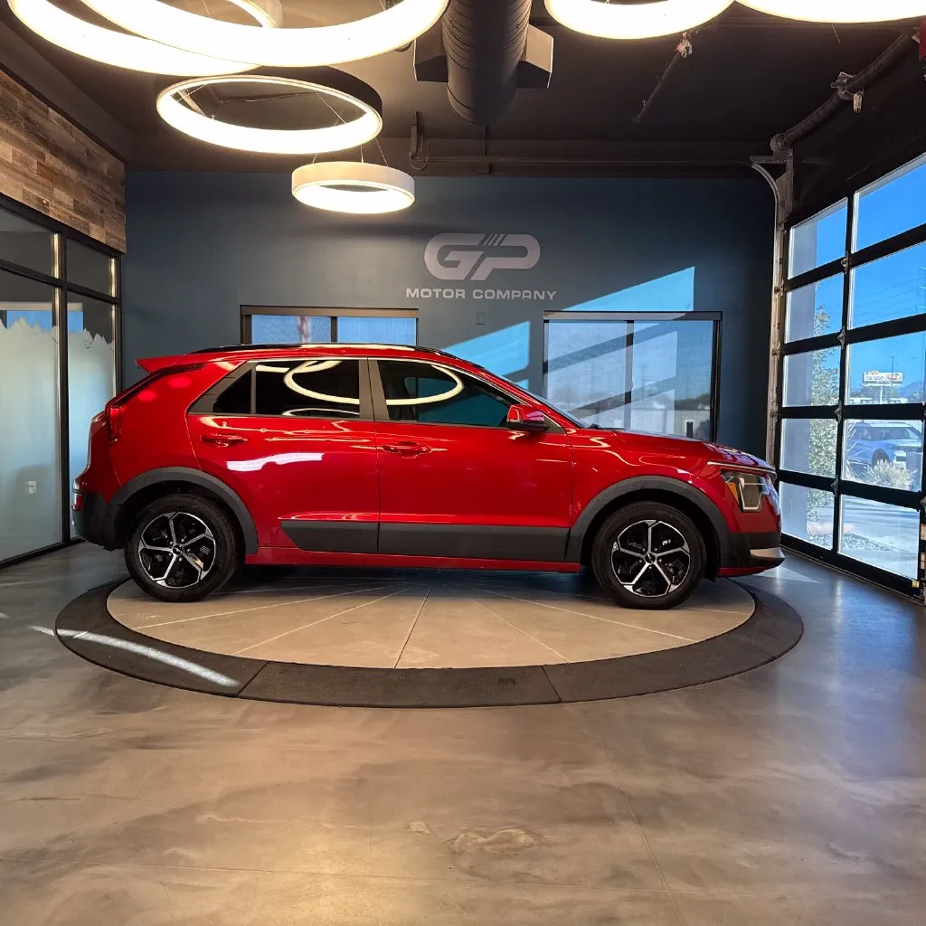Kia Niro photo 2