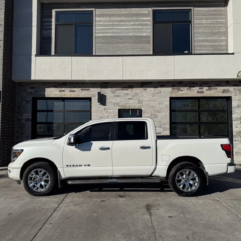 Nissan Titan photo 6