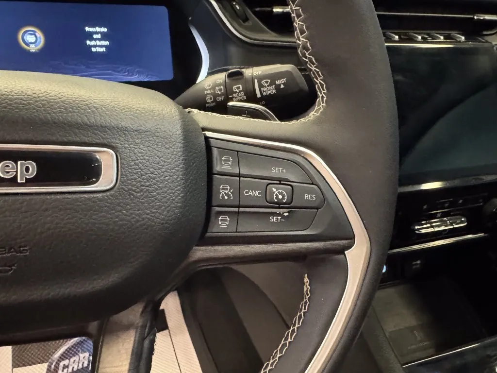 Jeep Grand Cherokee L photo 12