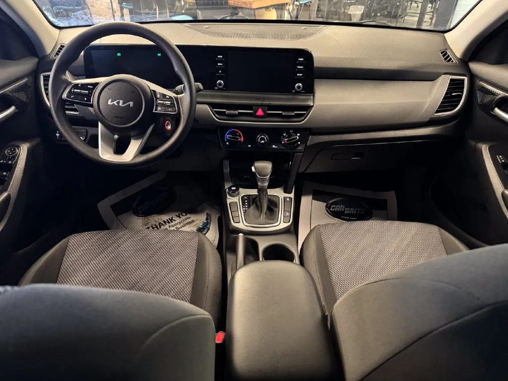 Kia Seltos photo 9