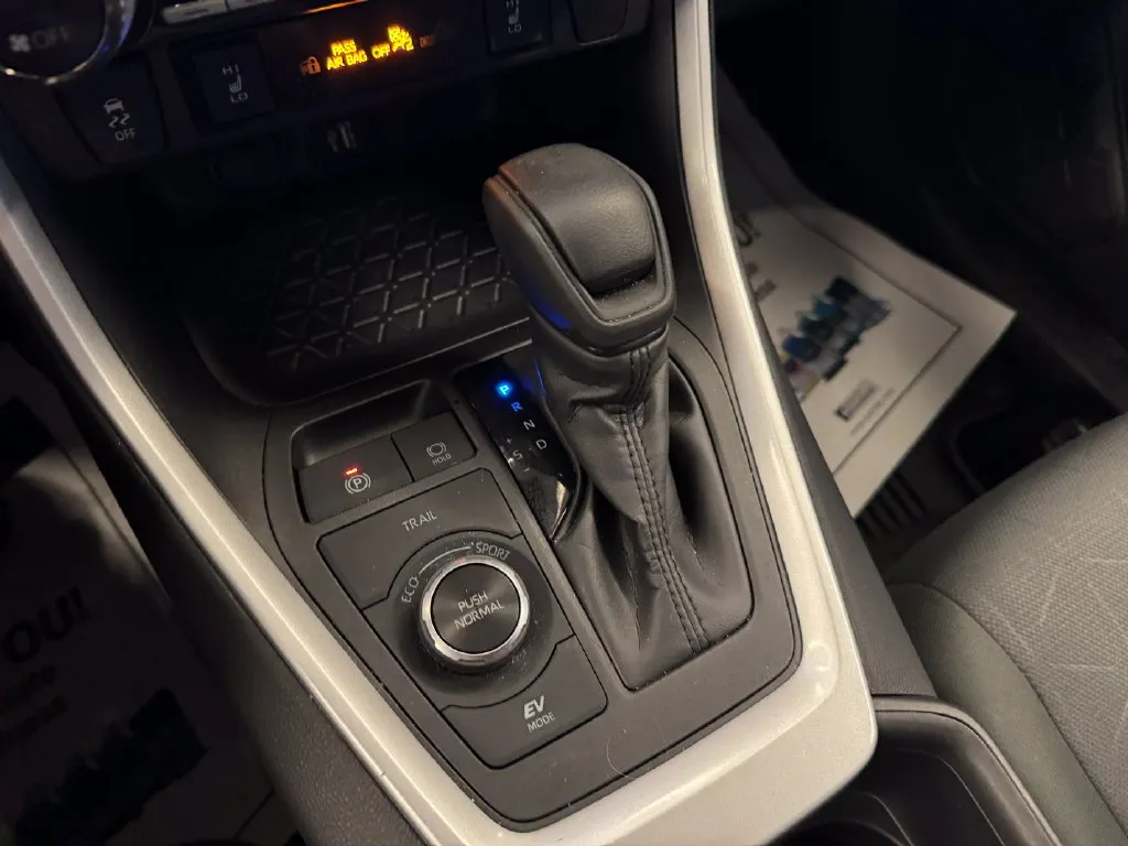 Toyota RAV4 photo 16