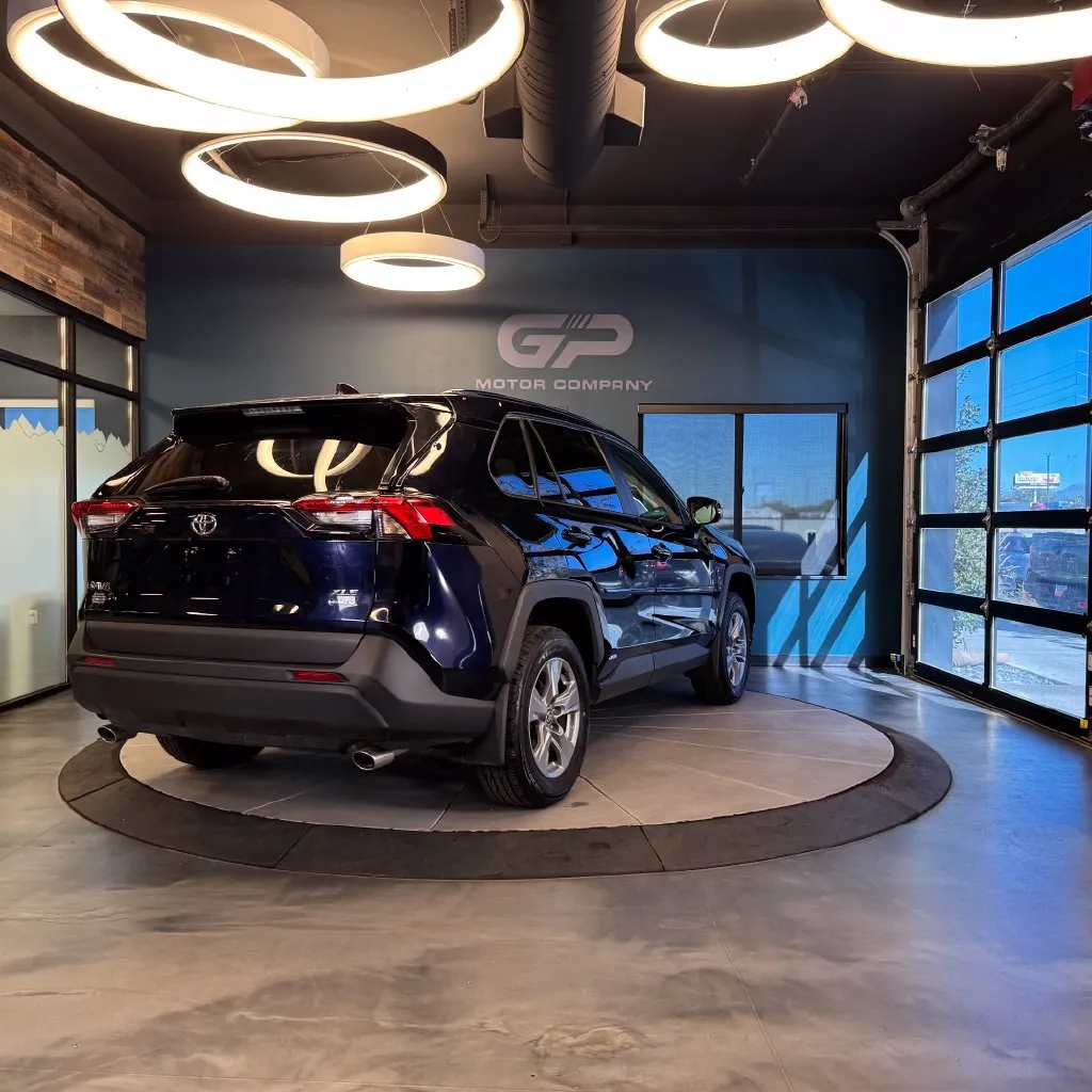 Toyota RAV4 photo 3