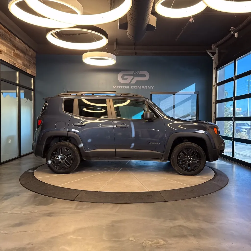 Jeep Renegade photo 2